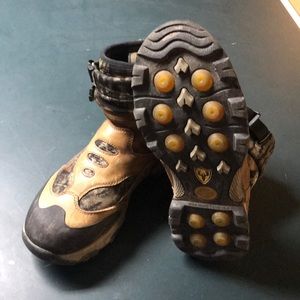 Field and Stream water proof boots